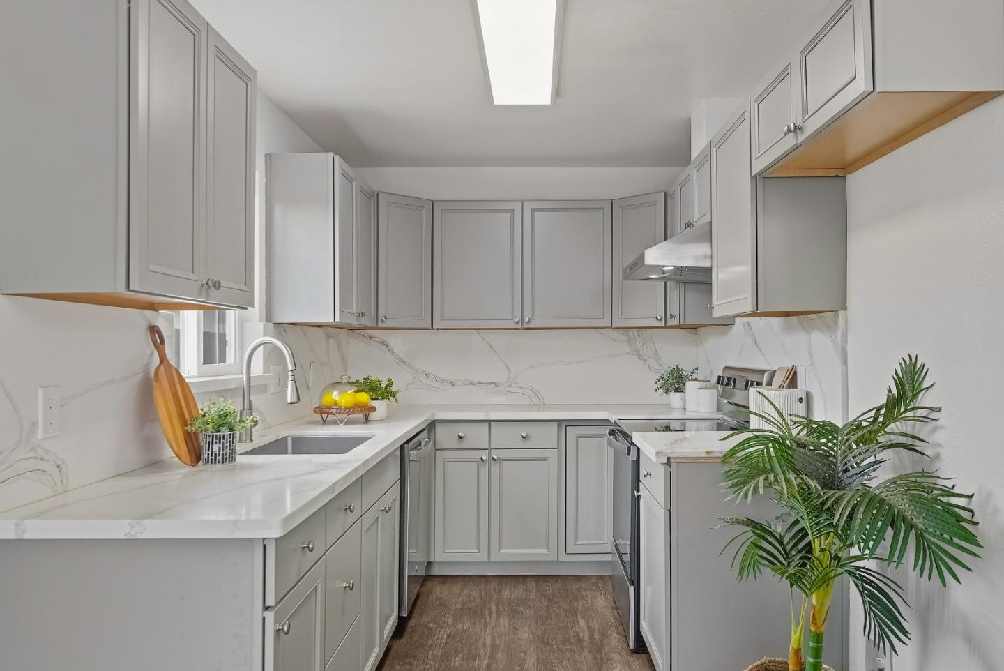 Detail Gallery Image 12 of 55 For 4663 Mangrum Dr, Santa Clara,  CA 95054 - 5 Beds | 3 Baths