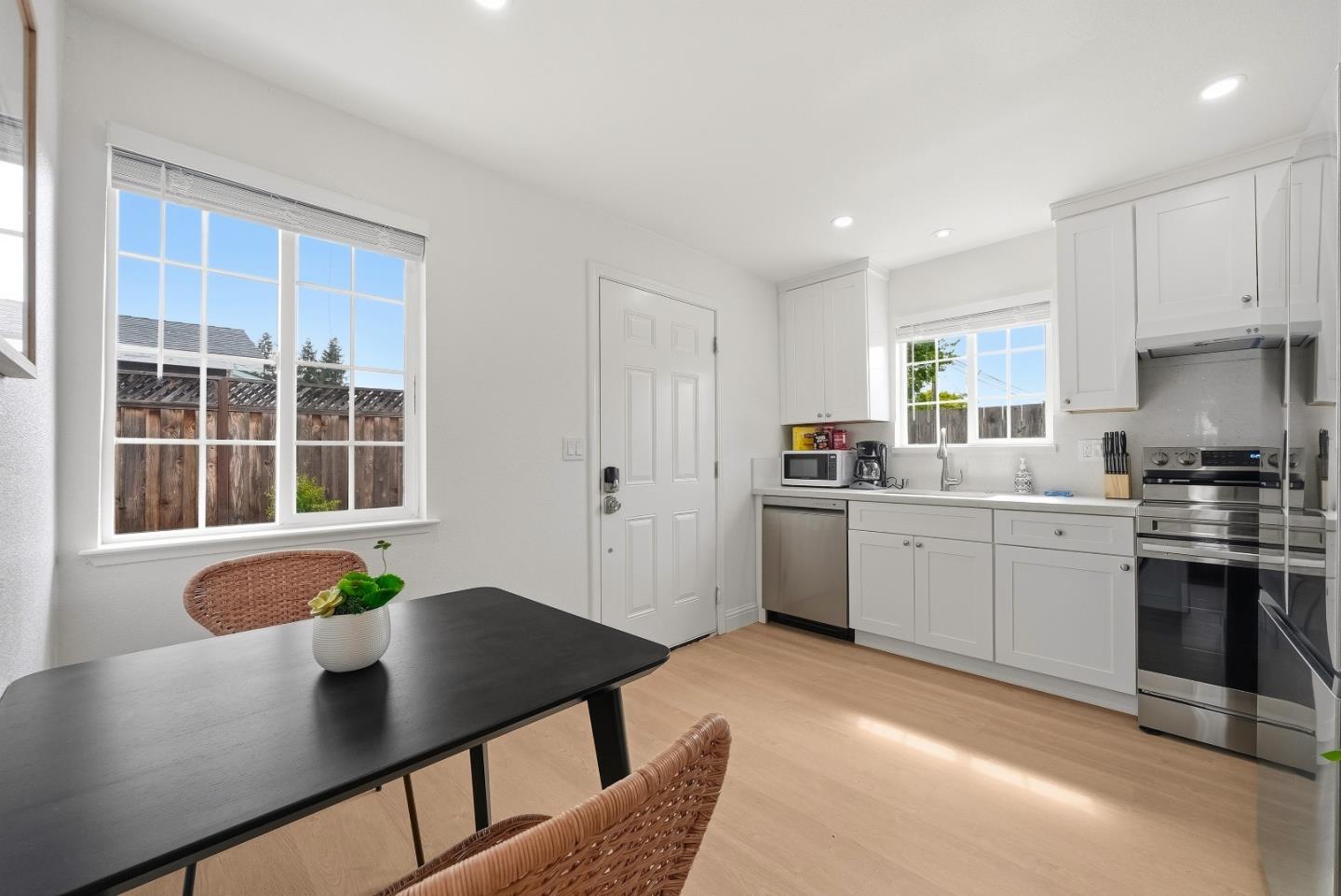 Detail Gallery Image 30 of 55 For 4663 Mangrum Dr, Santa Clara,  CA 95054 - 5 Beds | 3 Baths