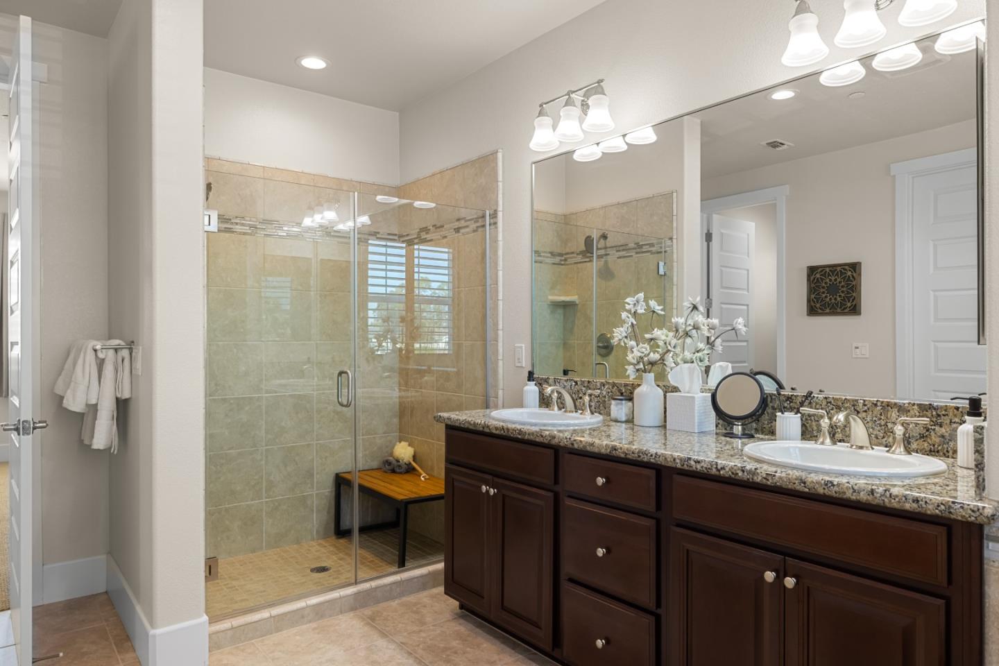 Detail Gallery Image 14 of 19 For 13514 Warren Ave, Marina,  CA 93933 - 3 Beds | 2/1 Baths