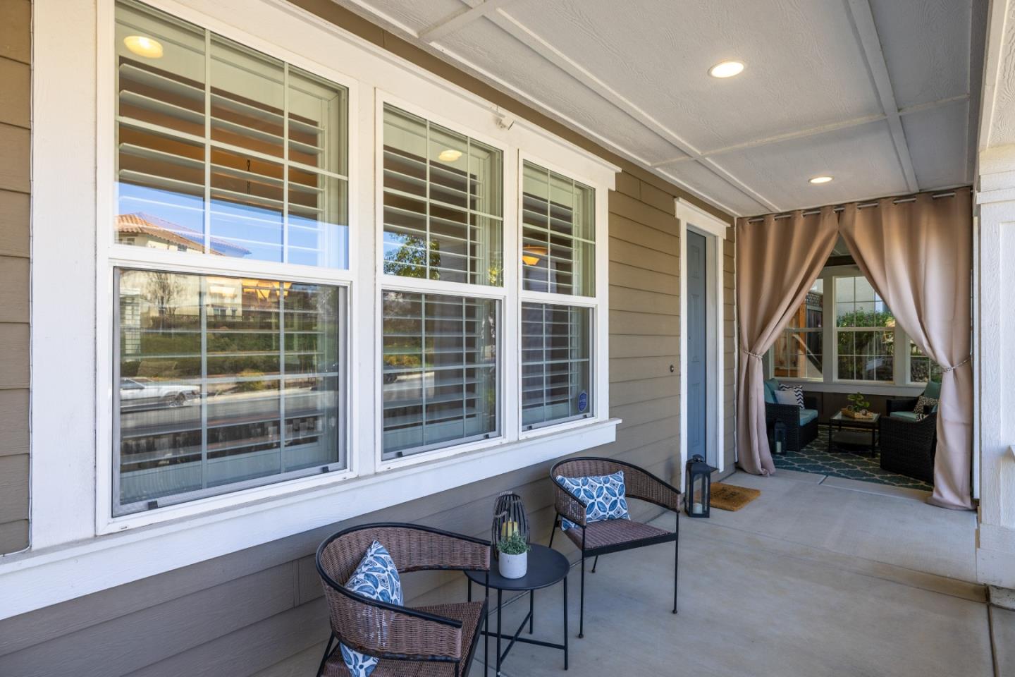 Detail Gallery Image 4 of 19 For 13514 Warren Ave, Marina,  CA 93933 - 3 Beds | 2/1 Baths