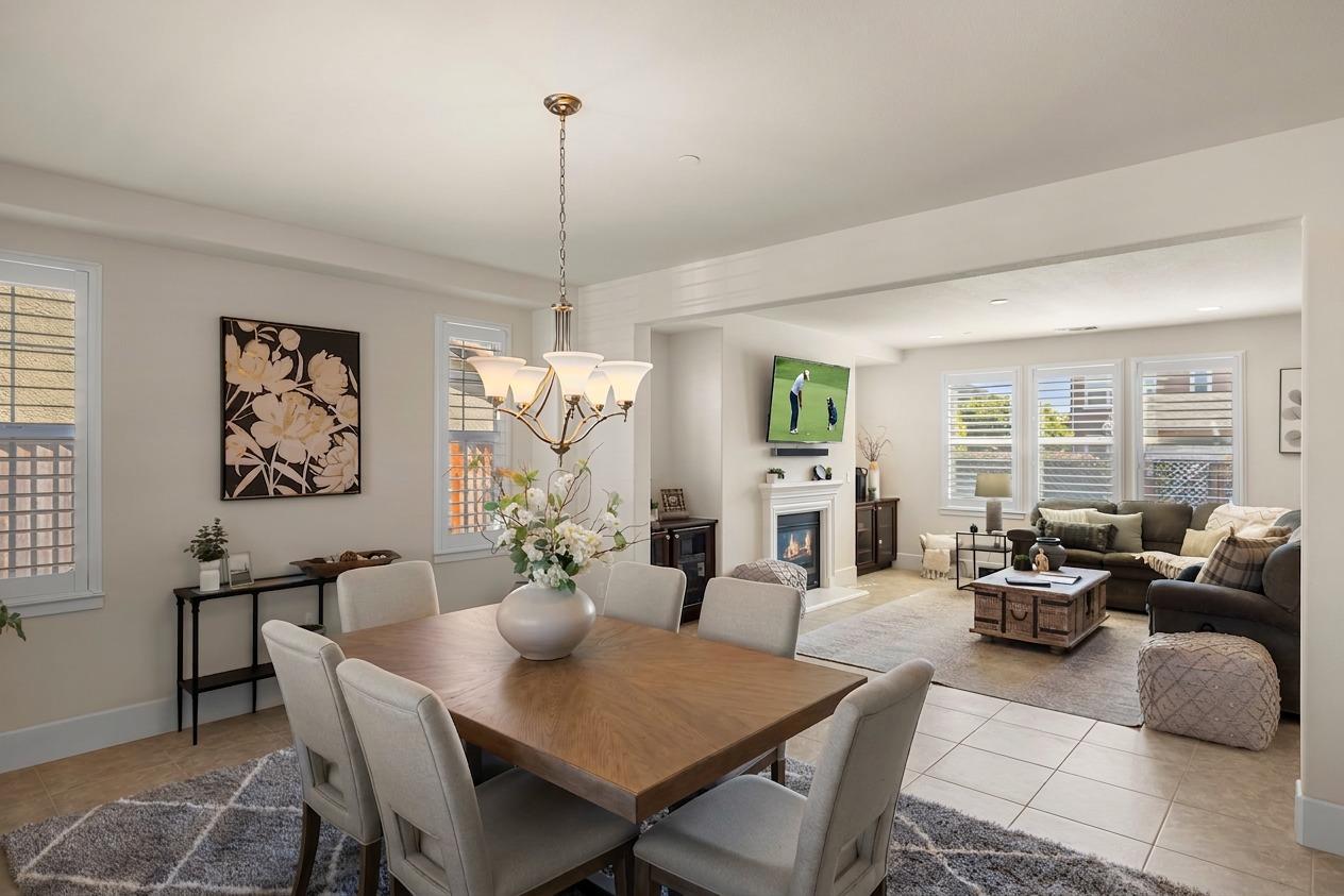 Detail Gallery Image 7 of 19 For 13514 Warren Ave, Marina,  CA 93933 - 3 Beds | 2/1 Baths