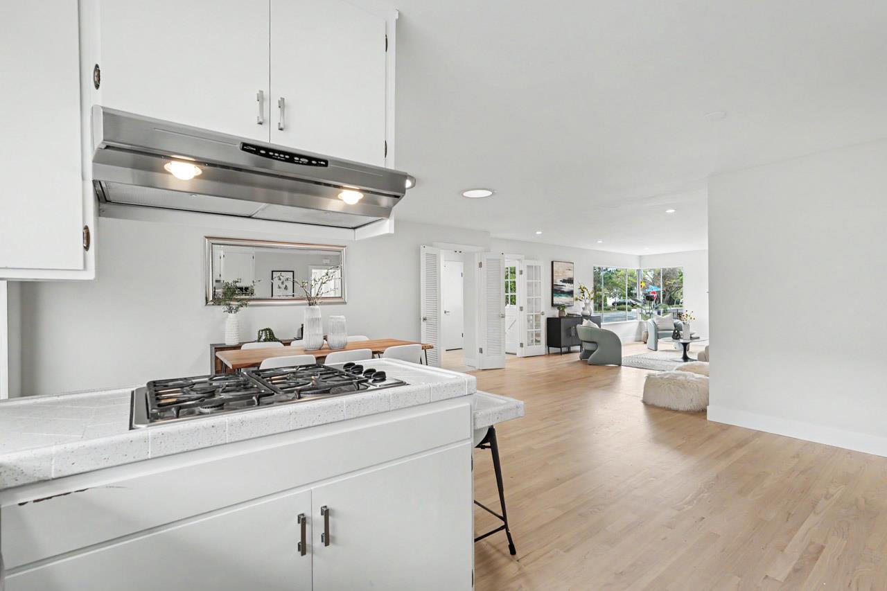 Detail Gallery Image 17 of 58 For 20025 Cedar Tree Ln, Cupertino,  CA 95014 - 4 Beds | 3 Baths