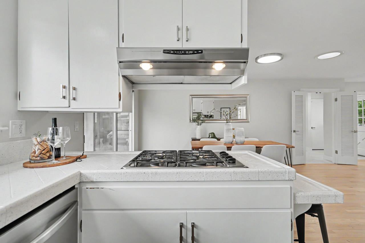 Detail Gallery Image 20 of 58 For 20025 Cedar Tree Ln, Cupertino,  CA 95014 - 4 Beds | 3 Baths