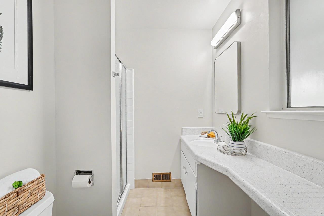 Detail Gallery Image 31 of 58 For 20025 Cedar Tree Ln, Cupertino,  CA 95014 - 4 Beds | 3 Baths