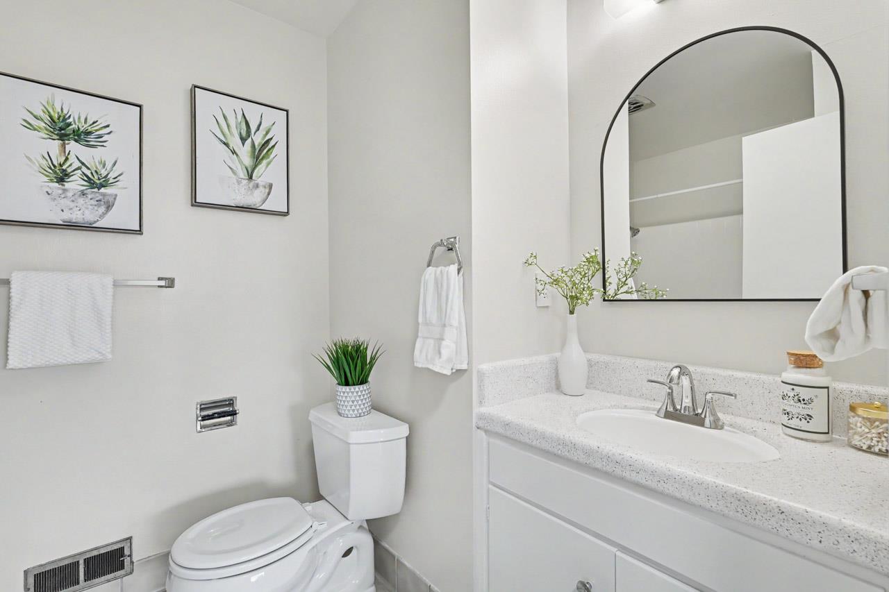 Detail Gallery Image 38 of 58 For 20025 Cedar Tree Ln, Cupertino,  CA 95014 - 4 Beds | 3 Baths