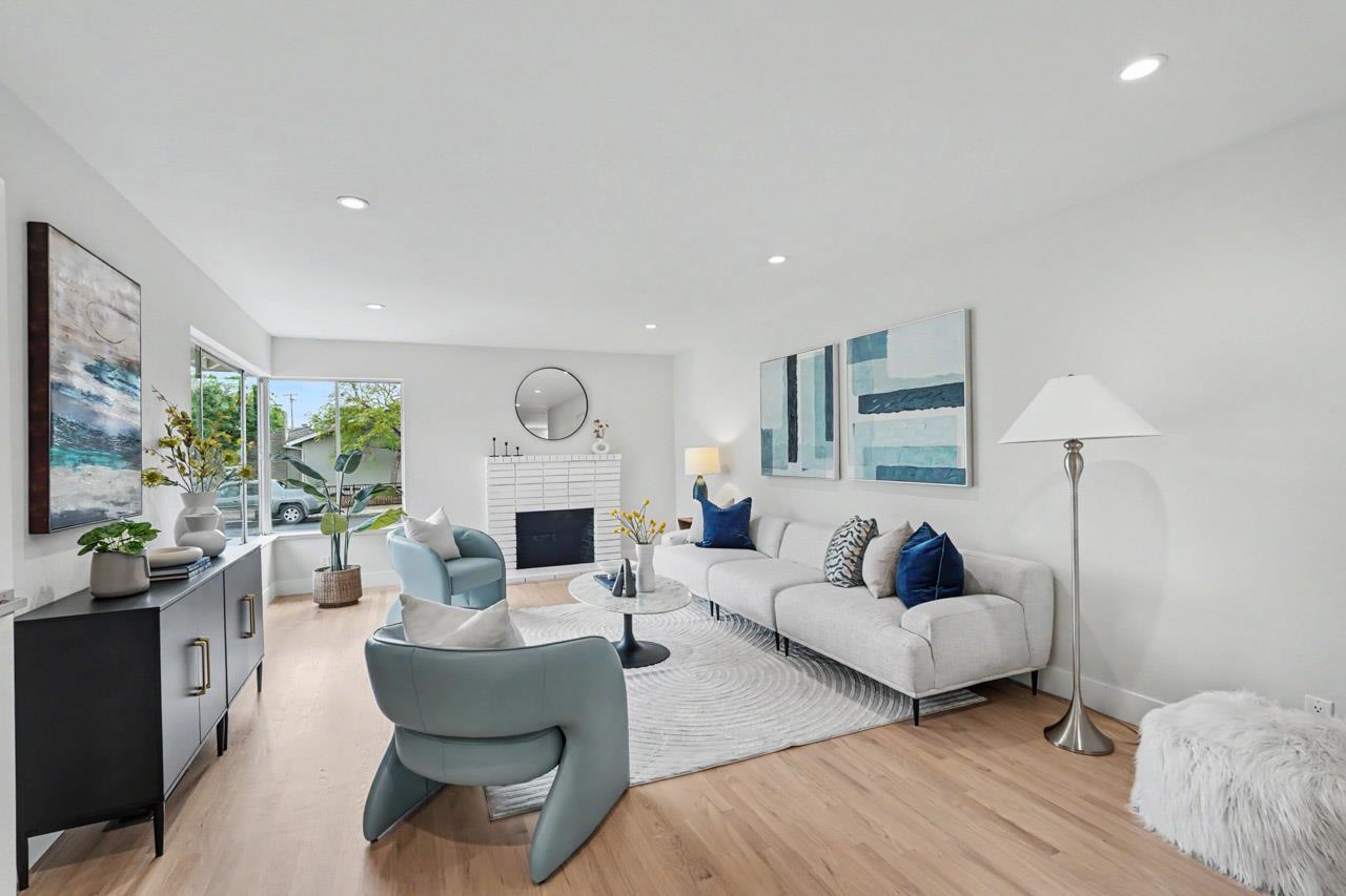 Detail Gallery Image 9 of 58 For 20025 Cedar Tree Ln, Cupertino,  CA 95014 - 4 Beds | 3 Baths