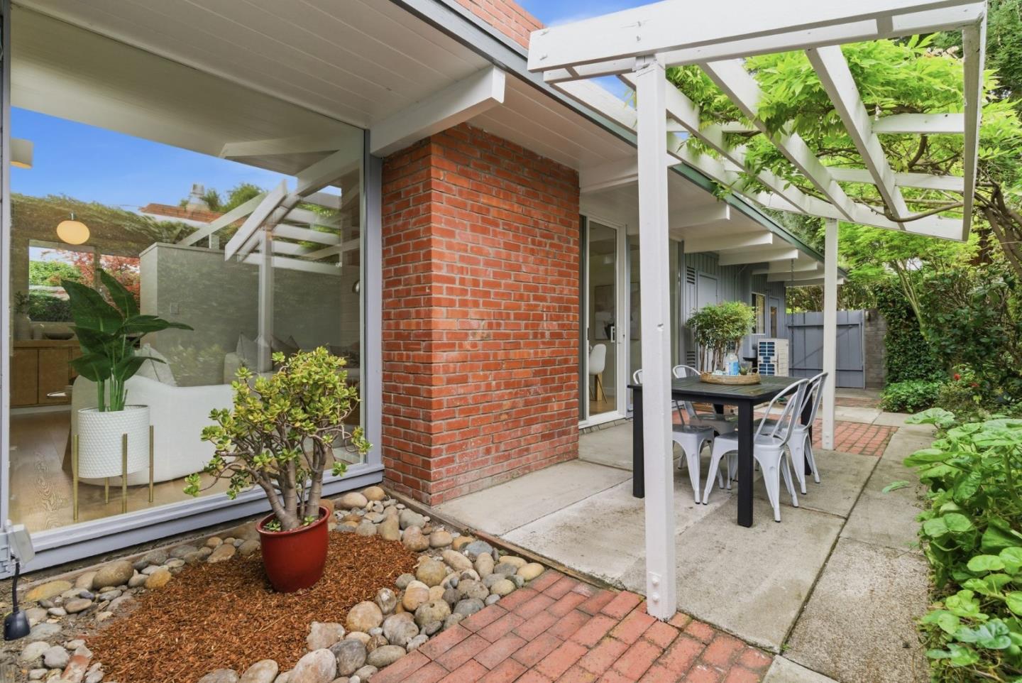 Detail Gallery Image 36 of 43 For 464 Dell Ave, Mountain View,  CA 94043 - 3 Beds | 2 Baths