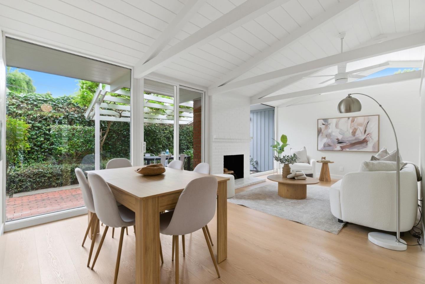 Detail Gallery Image 8 of 43 For 464 Dell Ave, Mountain View,  CA 94043 - 3 Beds | 2 Baths