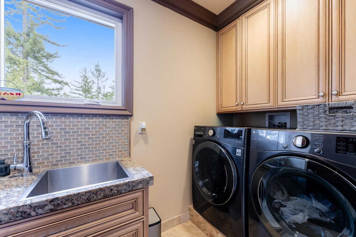 Detail Gallery Image 47 of 59 For 608 Lassen Park Ct, Scotts Valley,  CA 95066 - 6 Beds | 4/1 Baths