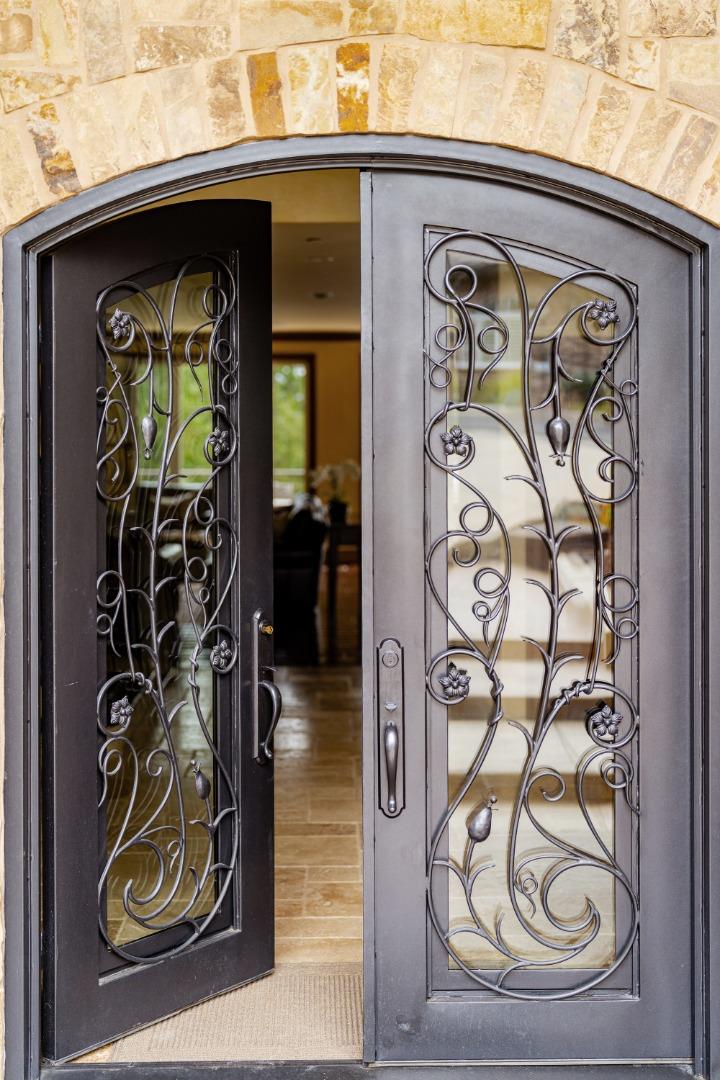 Detail Gallery Image 5 of 59 For 608 Lassen Park Ct, Scotts Valley,  CA 95066 - 6 Beds | 4/1 Baths