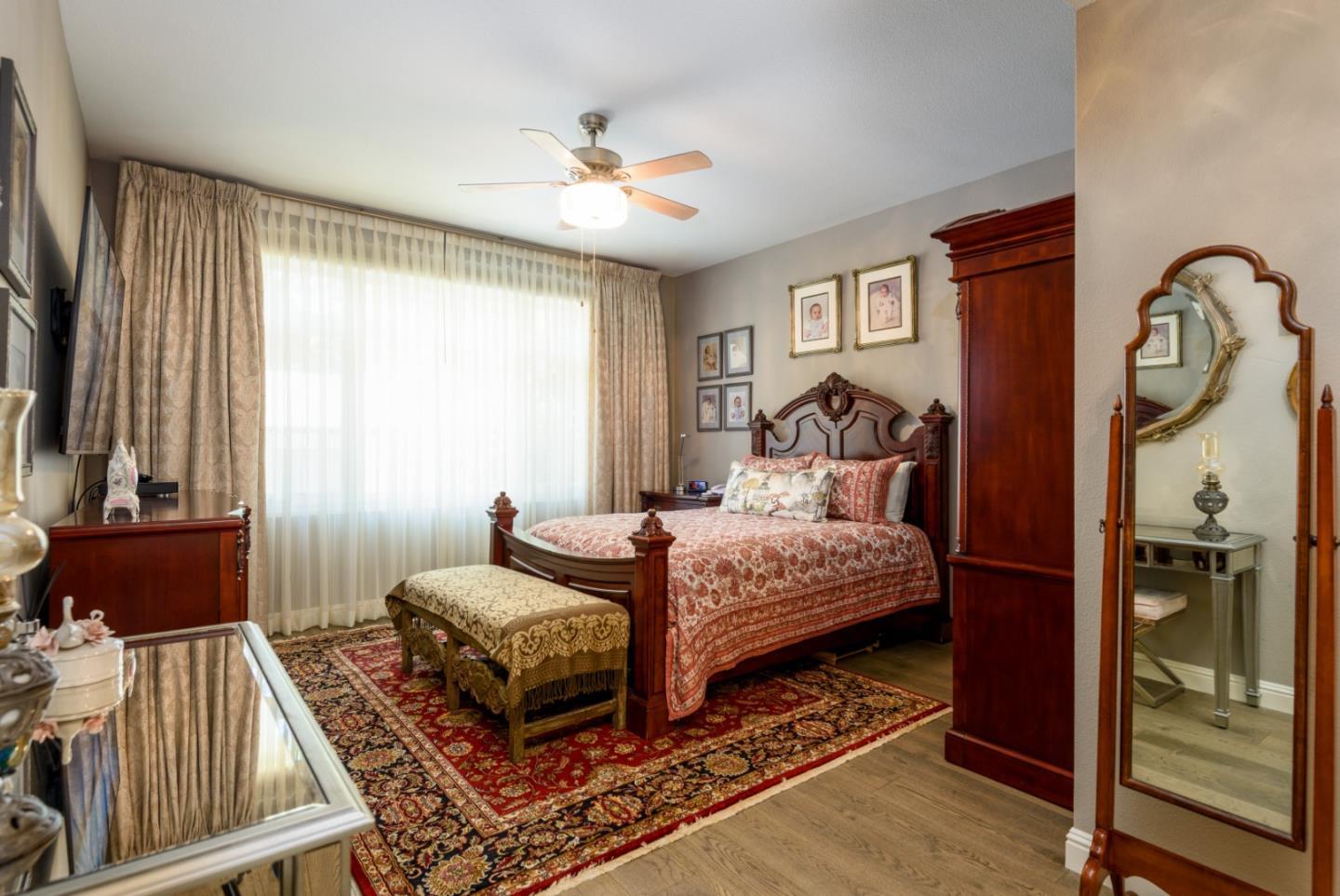 Detail Gallery Image 12 of 23 For Crystal Springs Rd,  San Mateo,  CA 94402 - 2 Beds | 2 Baths