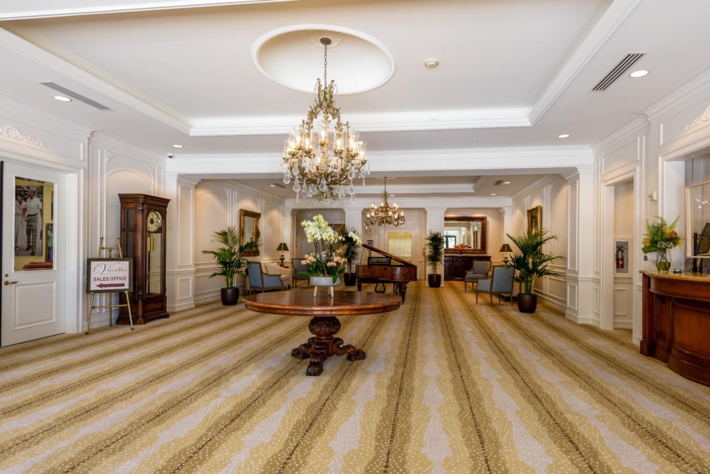 Detail Gallery Image 2 of 23 For Crystal Springs Rd,  San Mateo,  CA 94402 - 2 Beds | 2 Baths