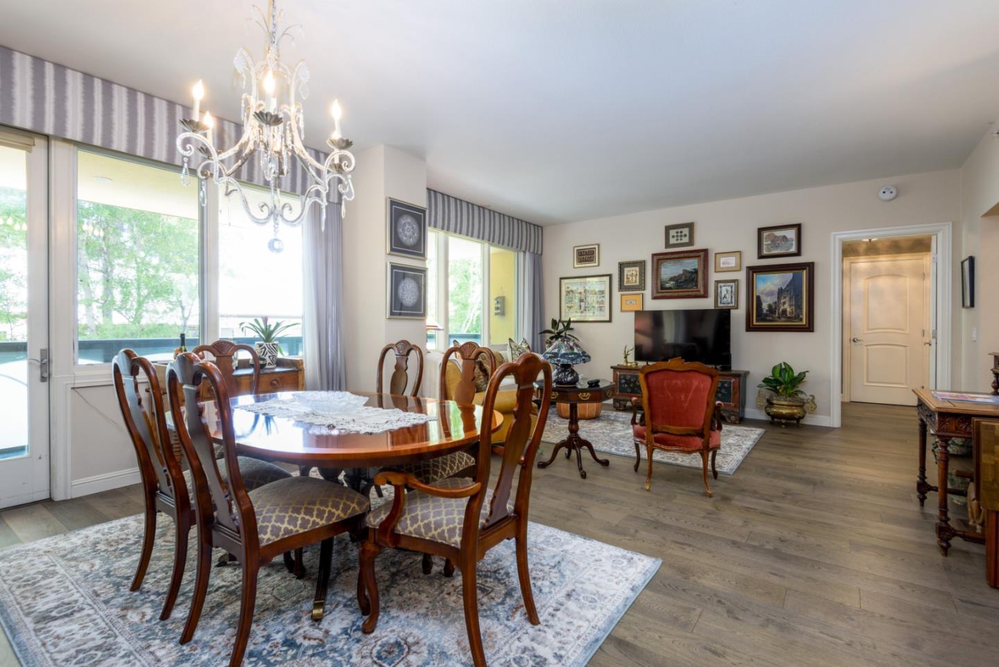 Detail Gallery Image 6 of 23 For Crystal Springs Rd,  San Mateo,  CA 94402 - 2 Beds | 2 Baths