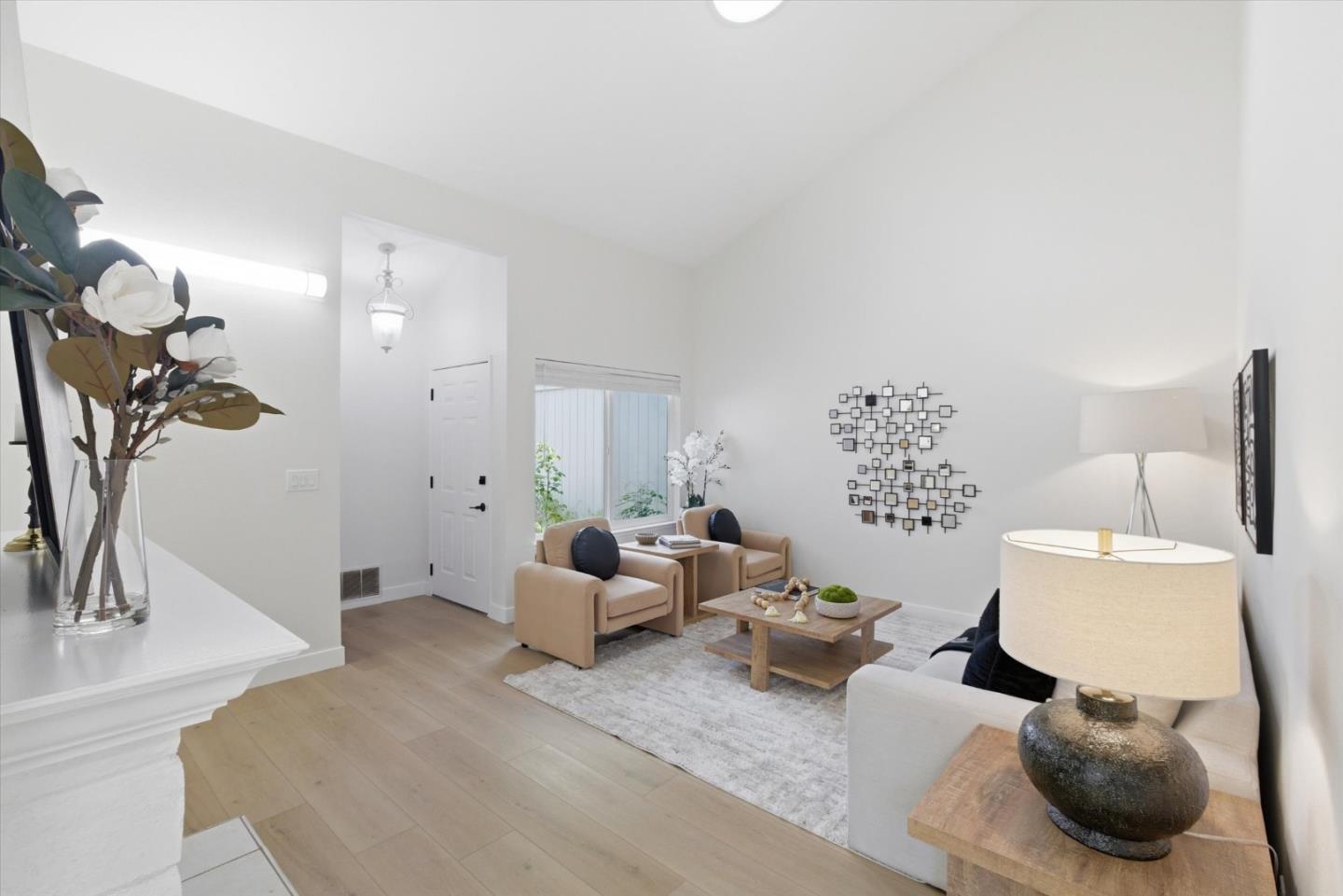 Detail Gallery Image 11 of 79 For 22652 Silver Oak Ln, Cupertino,  CA 95014 - 2 Beds | 2 Baths