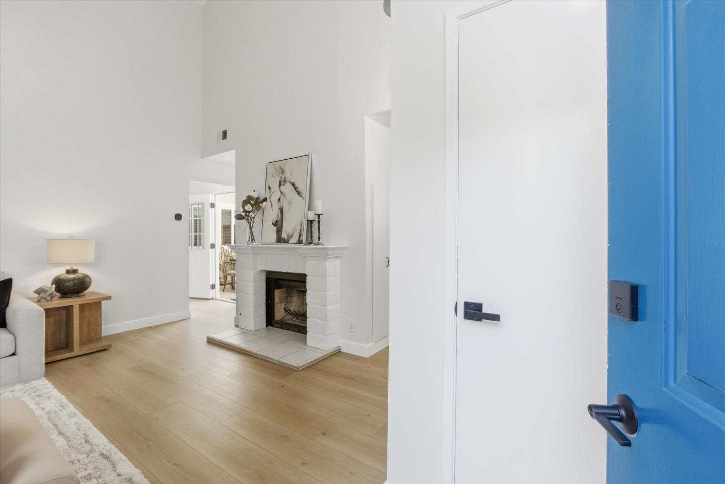 Detail Gallery Image 13 of 79 For 22652 Silver Oak Ln, Cupertino,  CA 95014 - 2 Beds | 2 Baths