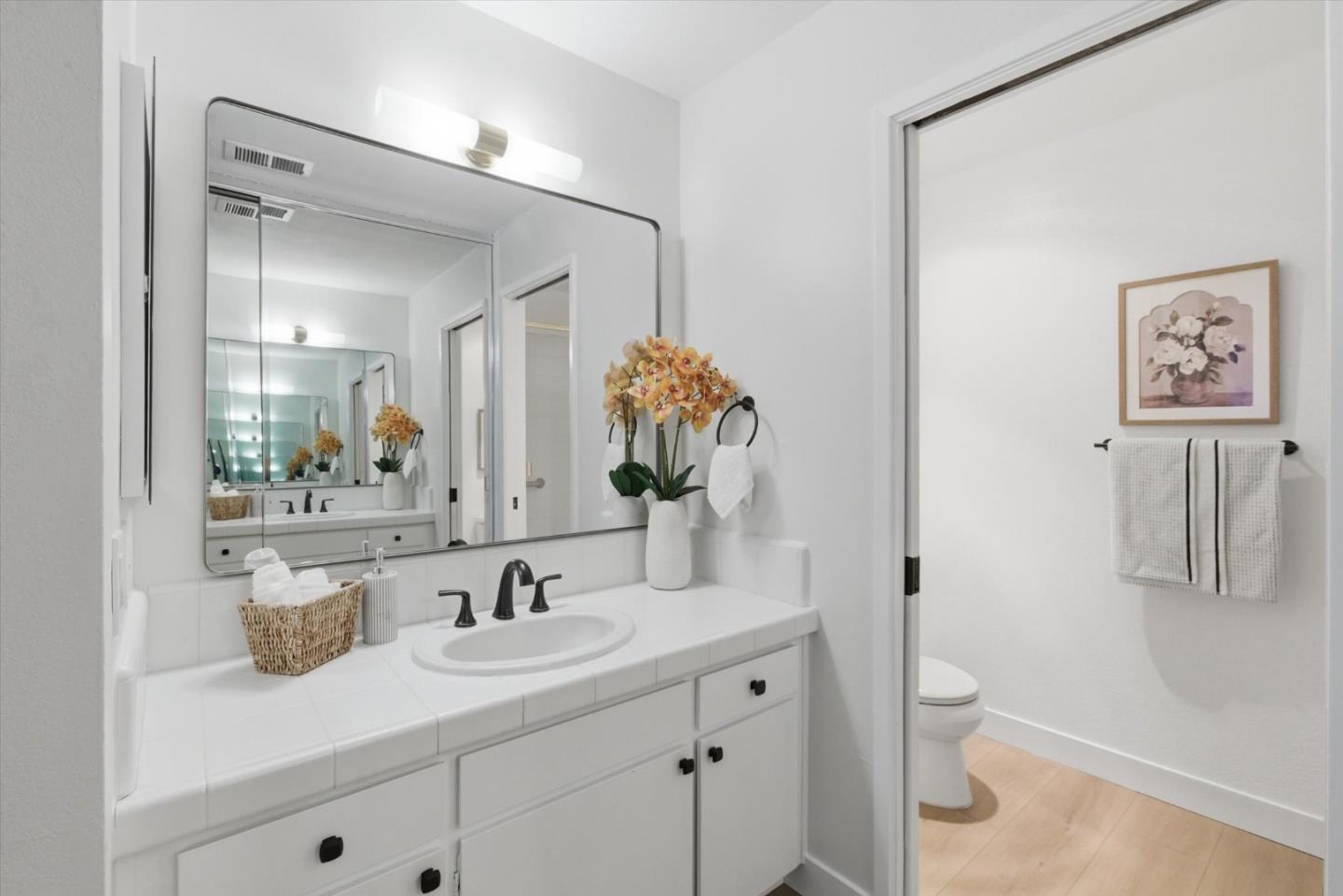 Detail Gallery Image 19 of 79 For 22652 Silver Oak Ln, Cupertino,  CA 95014 - 2 Beds | 2 Baths