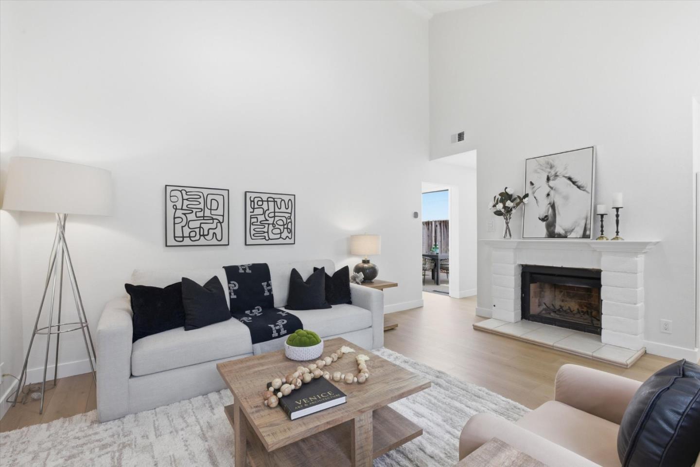 Detail Gallery Image 2 of 79 For 22652 Silver Oak Ln, Cupertino,  CA 95014 - 2 Beds | 2 Baths