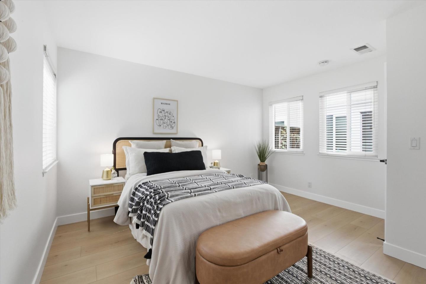 Detail Gallery Image 22 of 79 For 22652 Silver Oak Ln, Cupertino,  CA 95014 - 2 Beds | 2 Baths