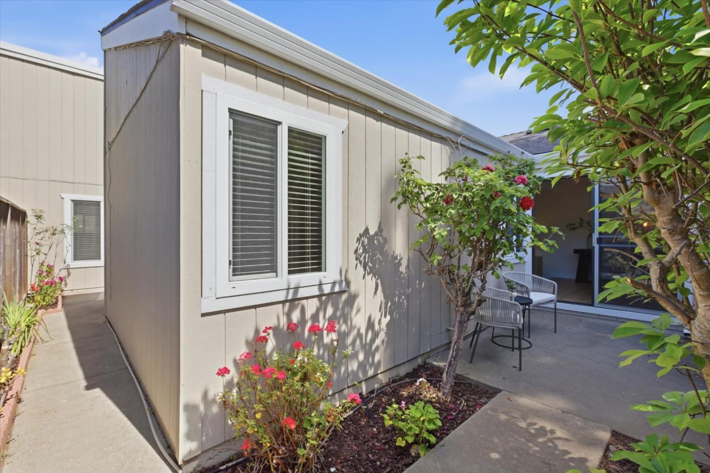 Detail Gallery Image 36 of 79 For 22652 Silver Oak Ln, Cupertino,  CA 95014 - 2 Beds | 2 Baths