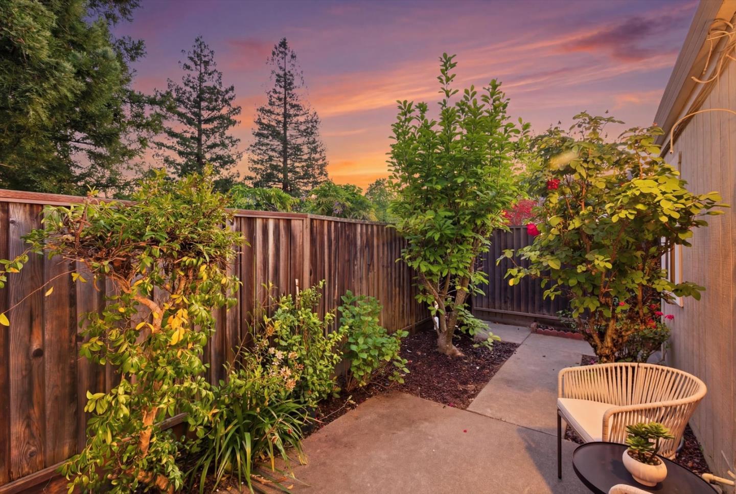 Detail Gallery Image 48 of 79 For 22652 Silver Oak Ln, Cupertino,  CA 95014 - 2 Beds | 2 Baths