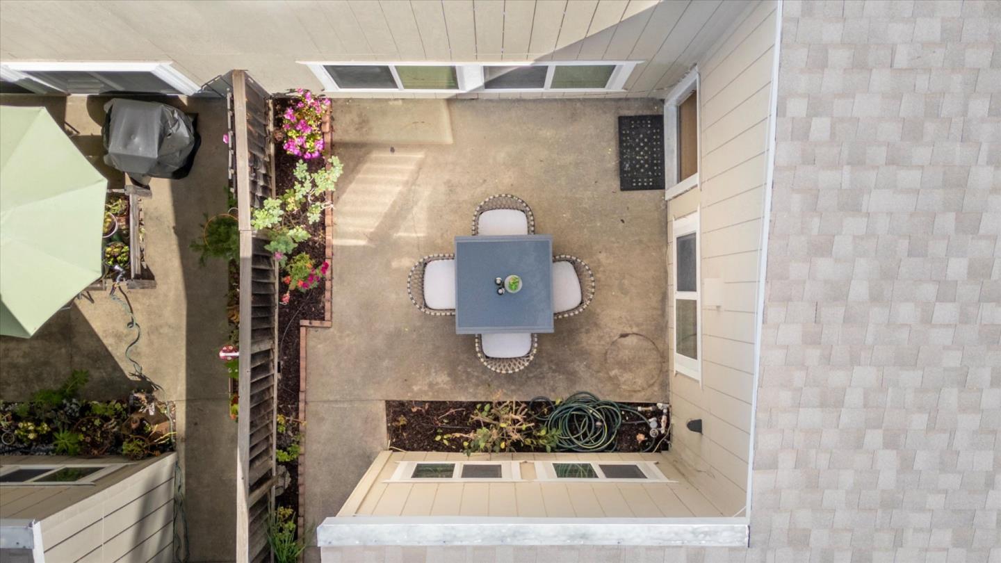 Detail Gallery Image 51 of 79 For 22652 Silver Oak Ln, Cupertino,  CA 95014 - 2 Beds | 2 Baths