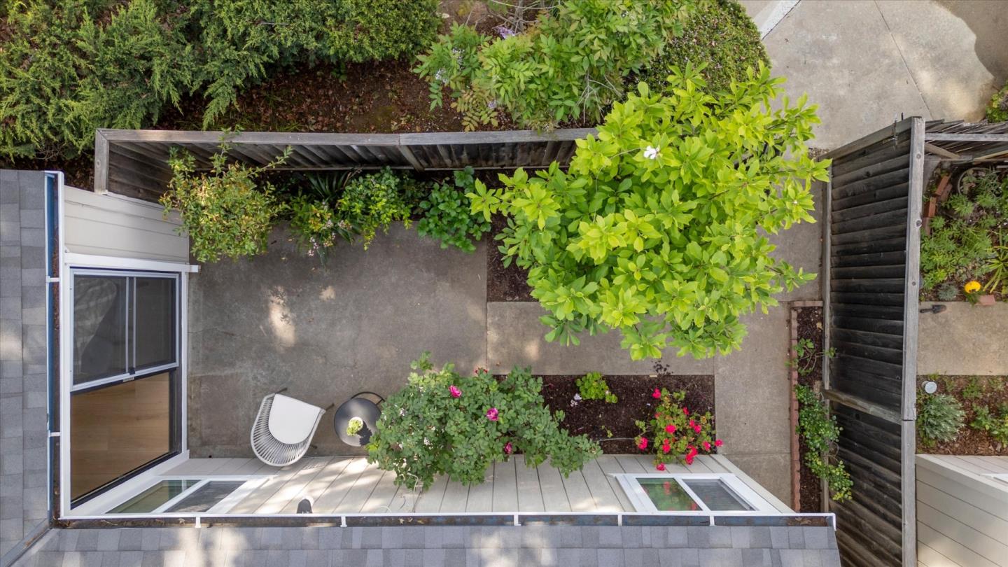 Detail Gallery Image 52 of 79 For 22652 Silver Oak Ln, Cupertino,  CA 95014 - 2 Beds | 2 Baths