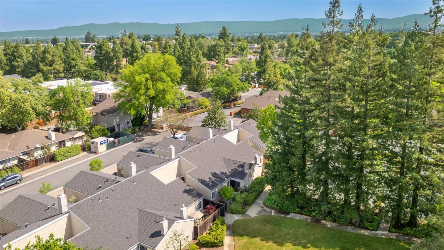 Detail Gallery Image 59 of 79 For 22652 Silver Oak Ln, Cupertino,  CA 95014 - 2 Beds | 2 Baths