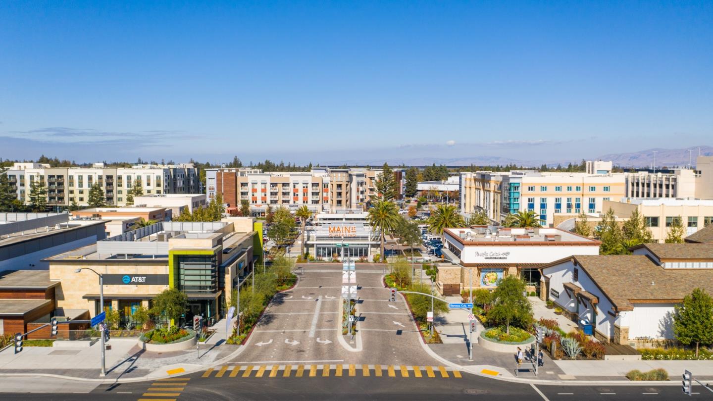 Detail Gallery Image 62 of 79 For 22652 Silver Oak Ln, Cupertino,  CA 95014 - 2 Beds | 2 Baths