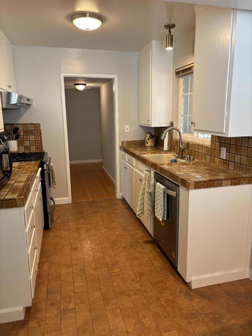 Detail Gallery Image 10 of 23 For 5660 Jacks Ln, Sacramento,  CA 95822 - 3 Beds | 1 Baths