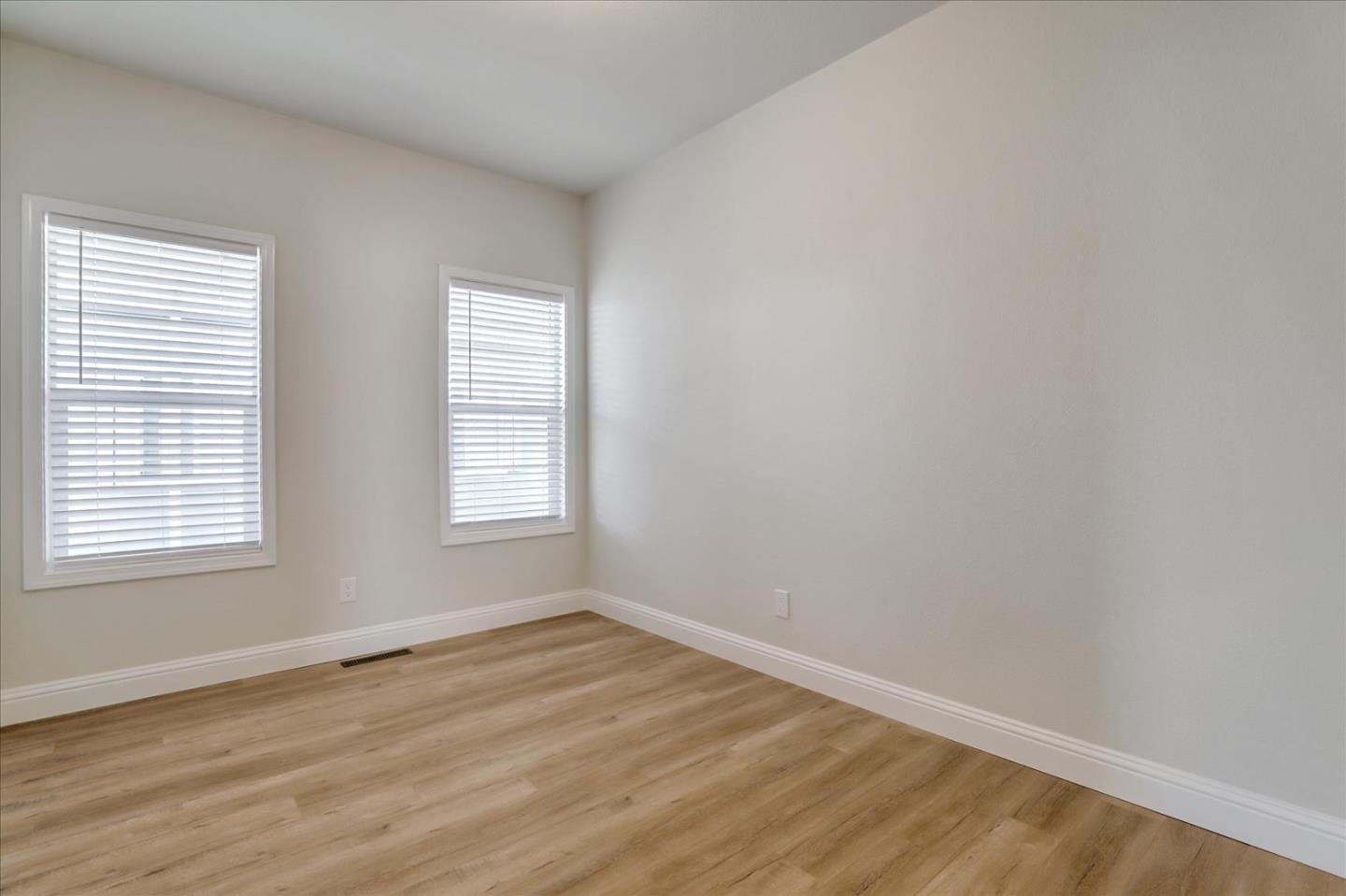 Detail Gallery Image 16 of 51 For 195 Blossom Hill Rd #242,  San Jose,  CA 95123 - 3 Beds | 2 Baths