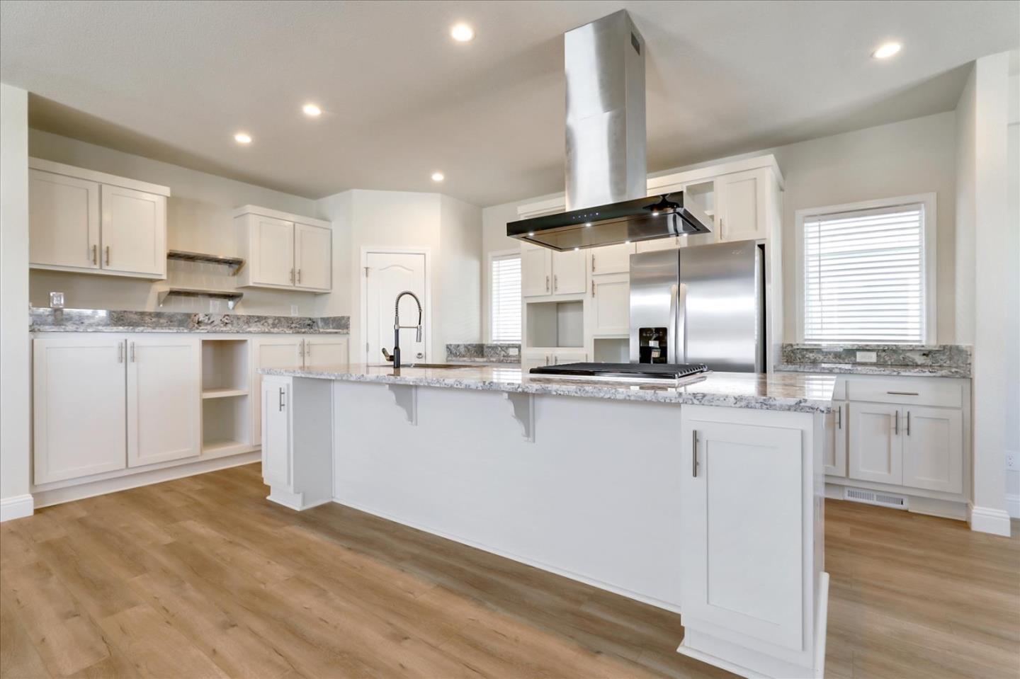 Detail Gallery Image 8 of 51 For 195 Blossom Hill Rd #242,  San Jose,  CA 95123 - 3 Beds | 2 Baths