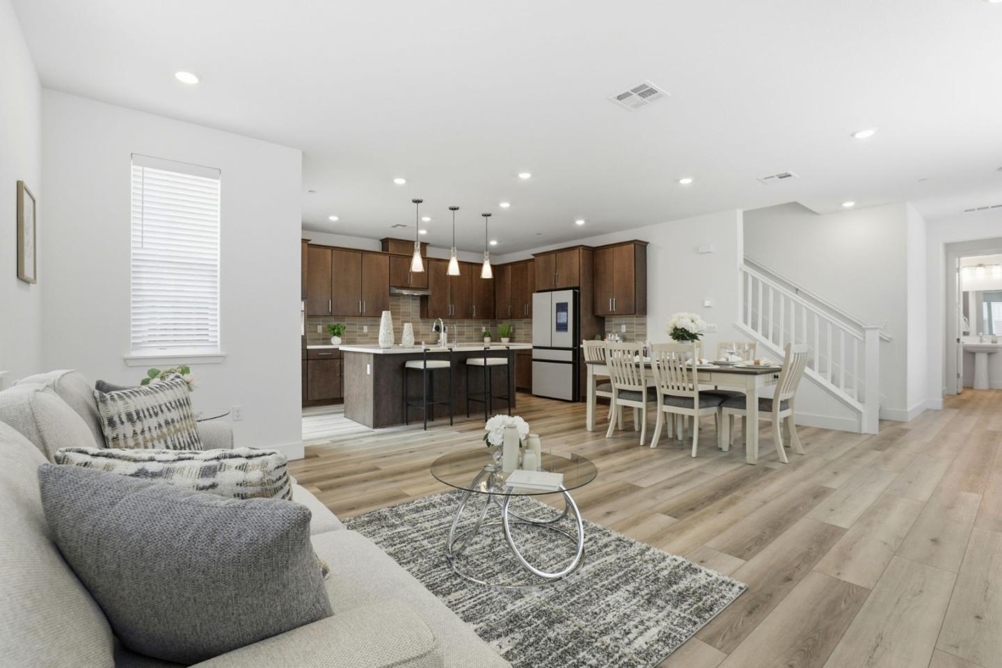 Detail Gallery Image 10 of 48 For 16210 Juan Hernandez, Morgan Hill,  CA 95037 - 3 Beds | 2/1 Baths