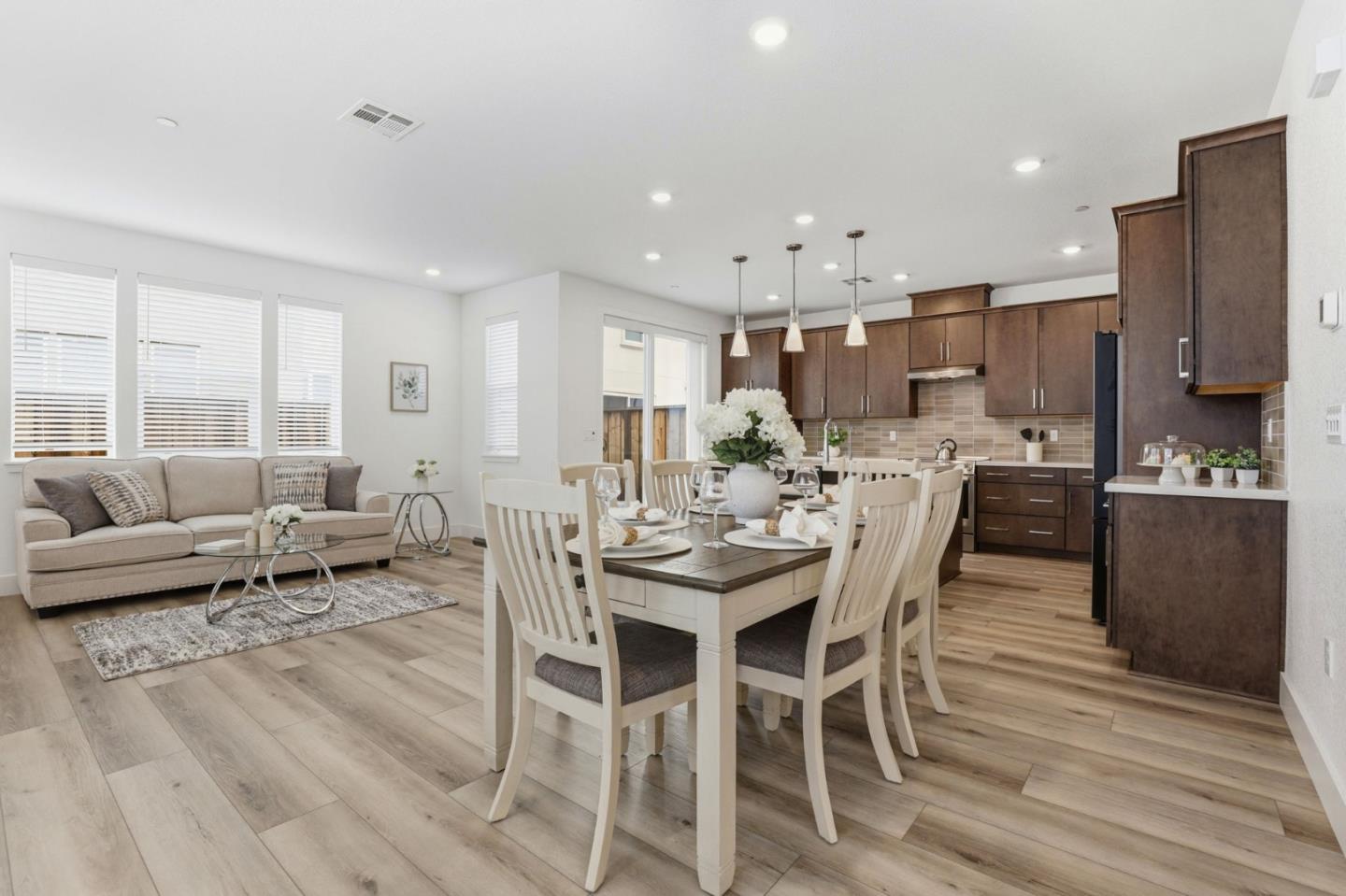 Detail Gallery Image 16 of 48 For 16210 Juan Hernandez, Morgan Hill,  CA 95037 - 3 Beds | 2/1 Baths