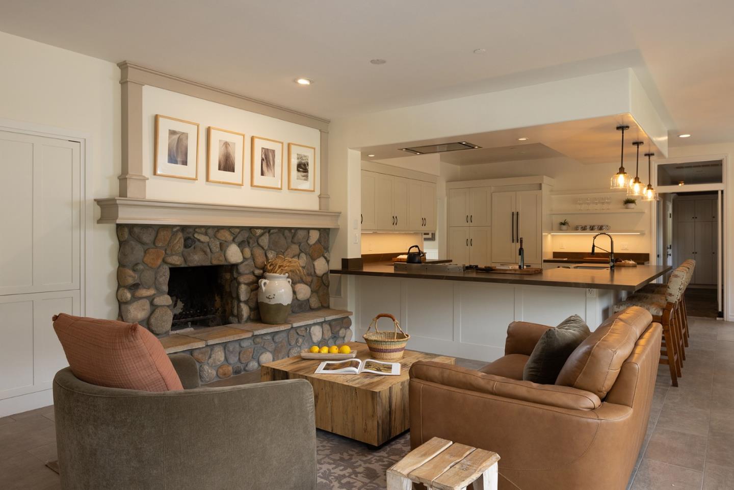 Detail Gallery Image 13 of 40 For 56 West Garzas Rd, Carmel Valley,  CA 93924 - 4 Beds | 3/1 Baths