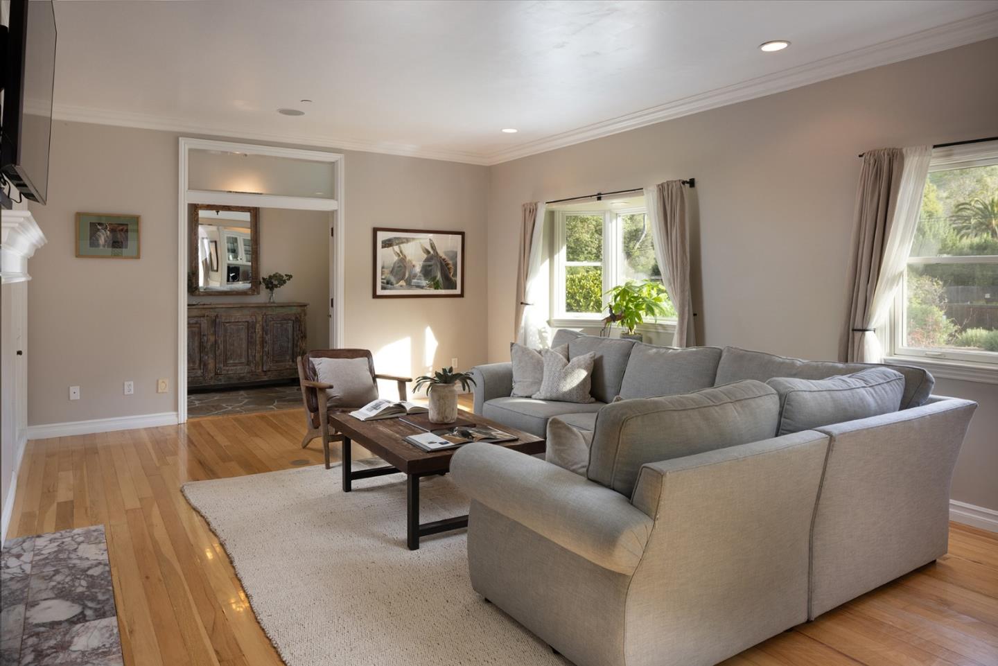 Detail Gallery Image 8 of 40 For 56 West Garzas Rd, Carmel Valley,  CA 93924 - 4 Beds | 3/1 Baths