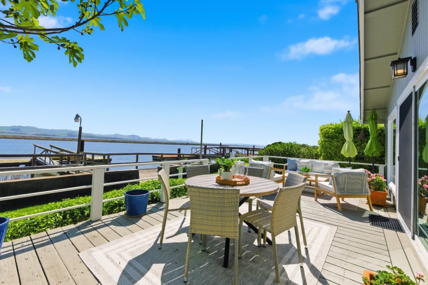 Front Image Thumbnail for ML82041129