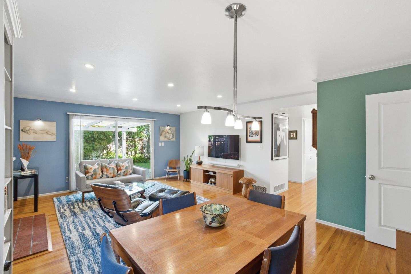 852 Peach Avenue, Sunnyvale, CA, 94087