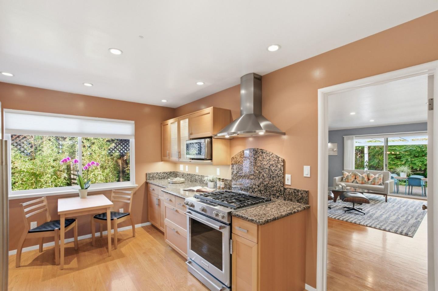 852 Peach Avenue, Sunnyvale, CA, 94087