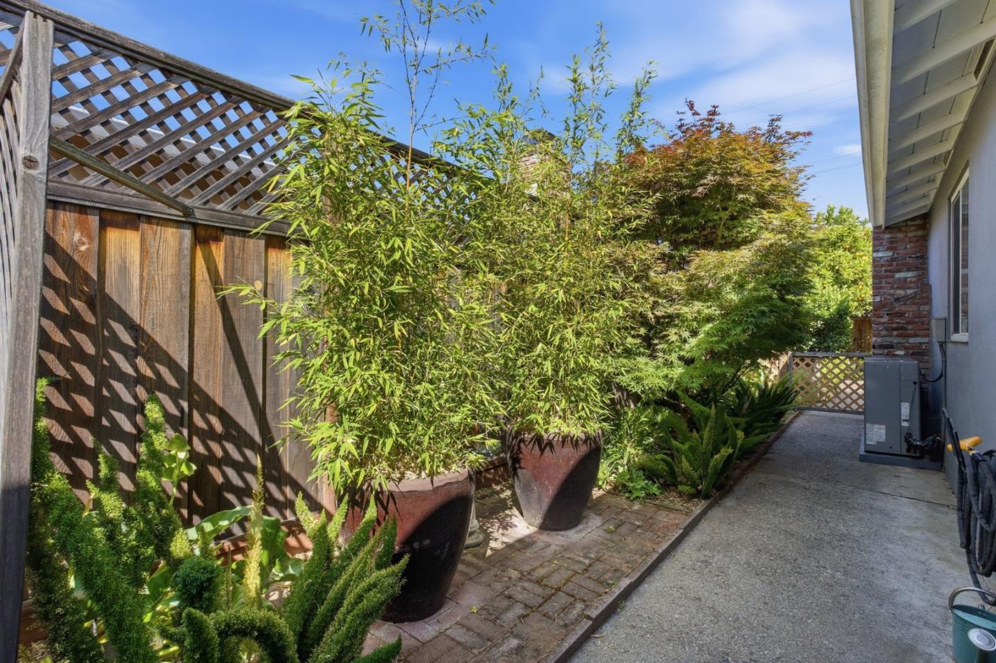 852 Peach Avenue, Sunnyvale, CA, 94087