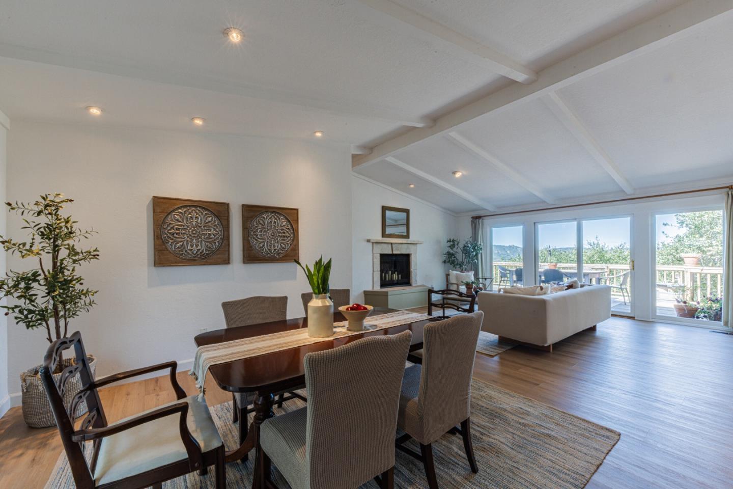 Detail Gallery Image 18 of 61 For 27465 Vista Del Toro Pl, Salinas,  CA 93908 - 3 Beds | 3 Baths