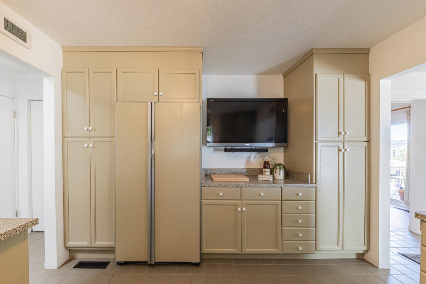 Detail Gallery Image 24 of 61 For 27465 Vista Del Toro Pl, Salinas,  CA 93908 - 3 Beds | 3 Baths