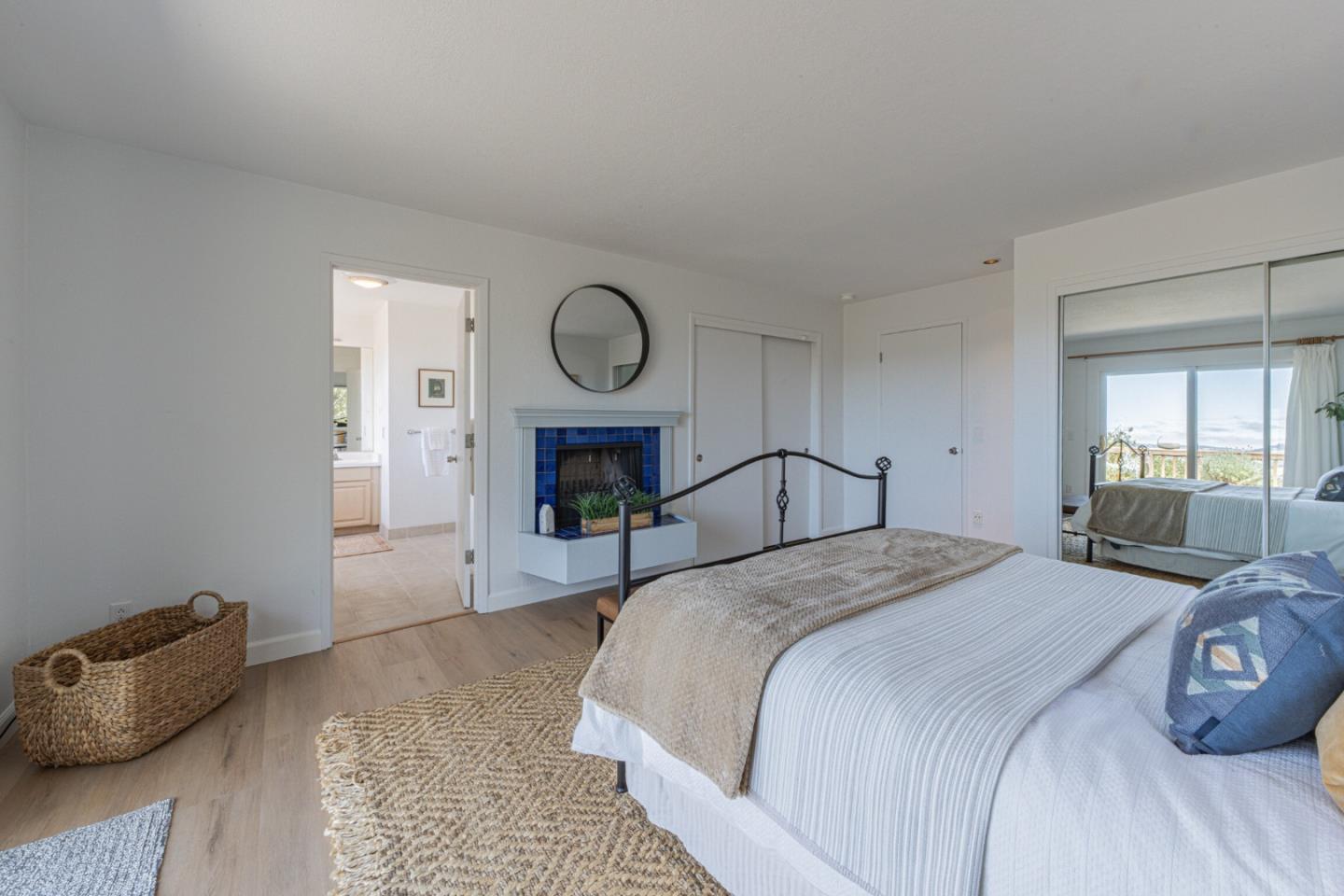 Detail Gallery Image 32 of 61 For 27465 Vista Del Toro Pl, Salinas,  CA 93908 - 3 Beds | 3 Baths