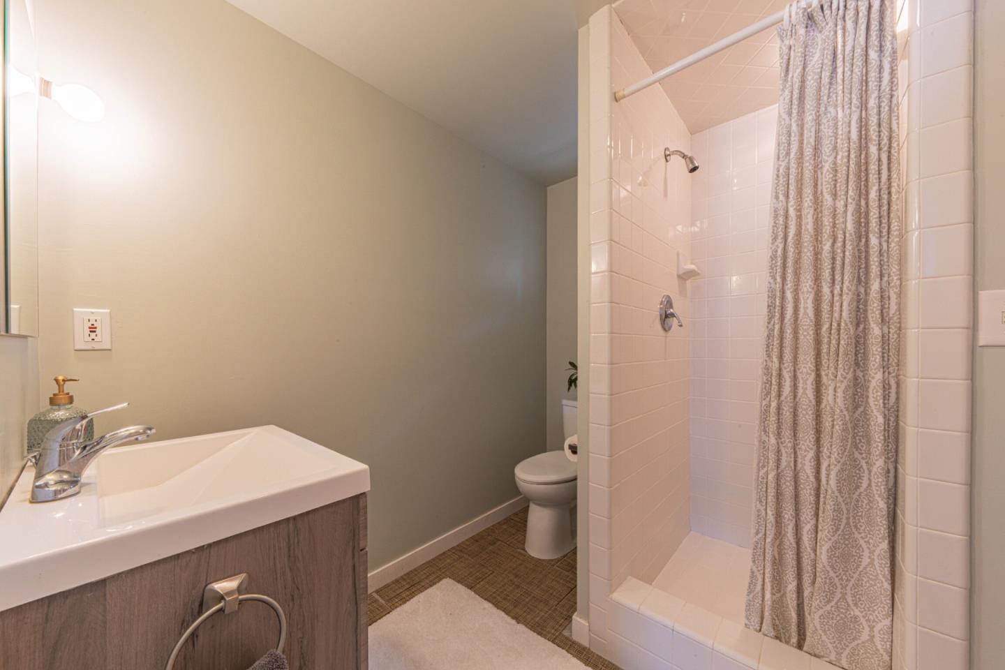 Detail Gallery Image 50 of 61 For 27465 Vista Del Toro Pl, Salinas,  CA 93908 - 3 Beds | 3 Baths