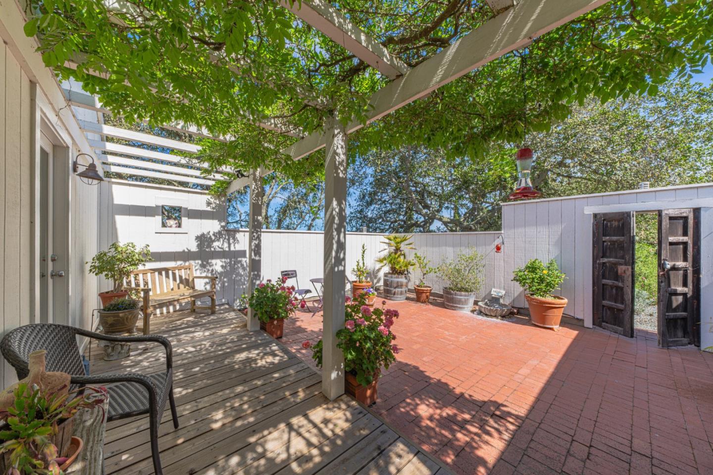 Detail Gallery Image 6 of 61 For 27465 Vista Del Toro Pl, Salinas,  CA 93908 - 3 Beds | 3 Baths