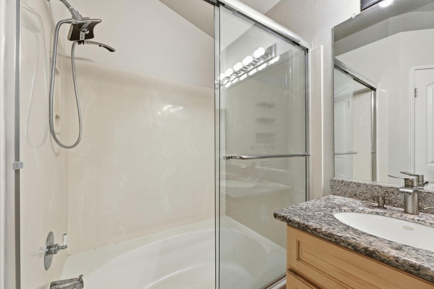 Detail Gallery Image 23 of 37 For 6995 Rodling Dr #F,  San Jose,  CA 95138 - 3 Beds | 3 Baths