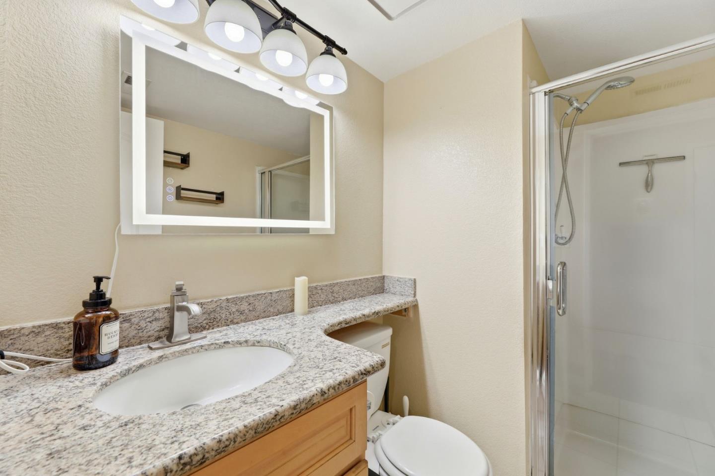 Detail Gallery Image 26 of 37 For 6995 Rodling Dr #F,  San Jose,  CA 95138 - 3 Beds | 3 Baths