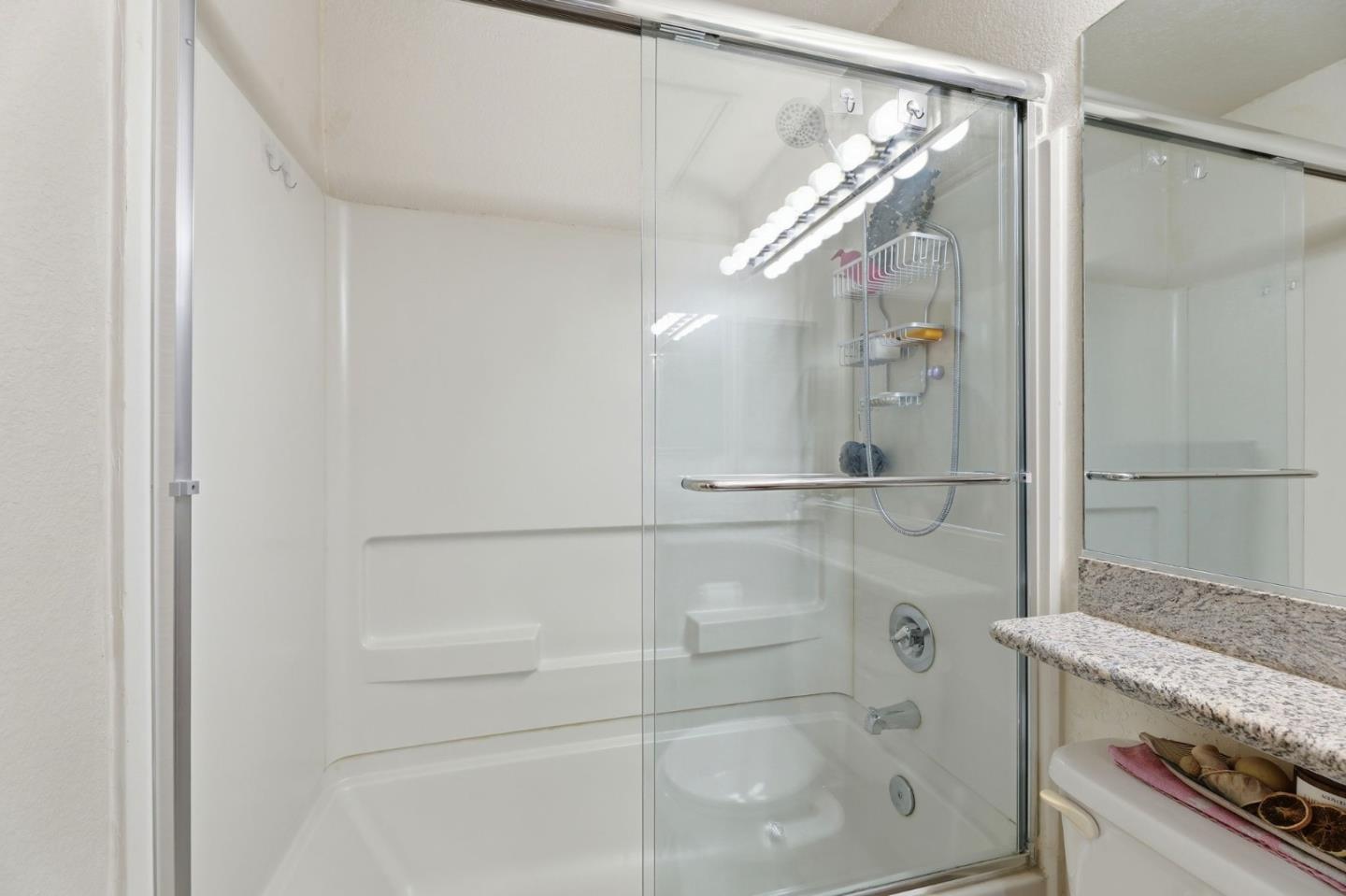 Detail Gallery Image 28 of 37 For 6995 Rodling Dr #F,  San Jose,  CA 95138 - 3 Beds | 3 Baths