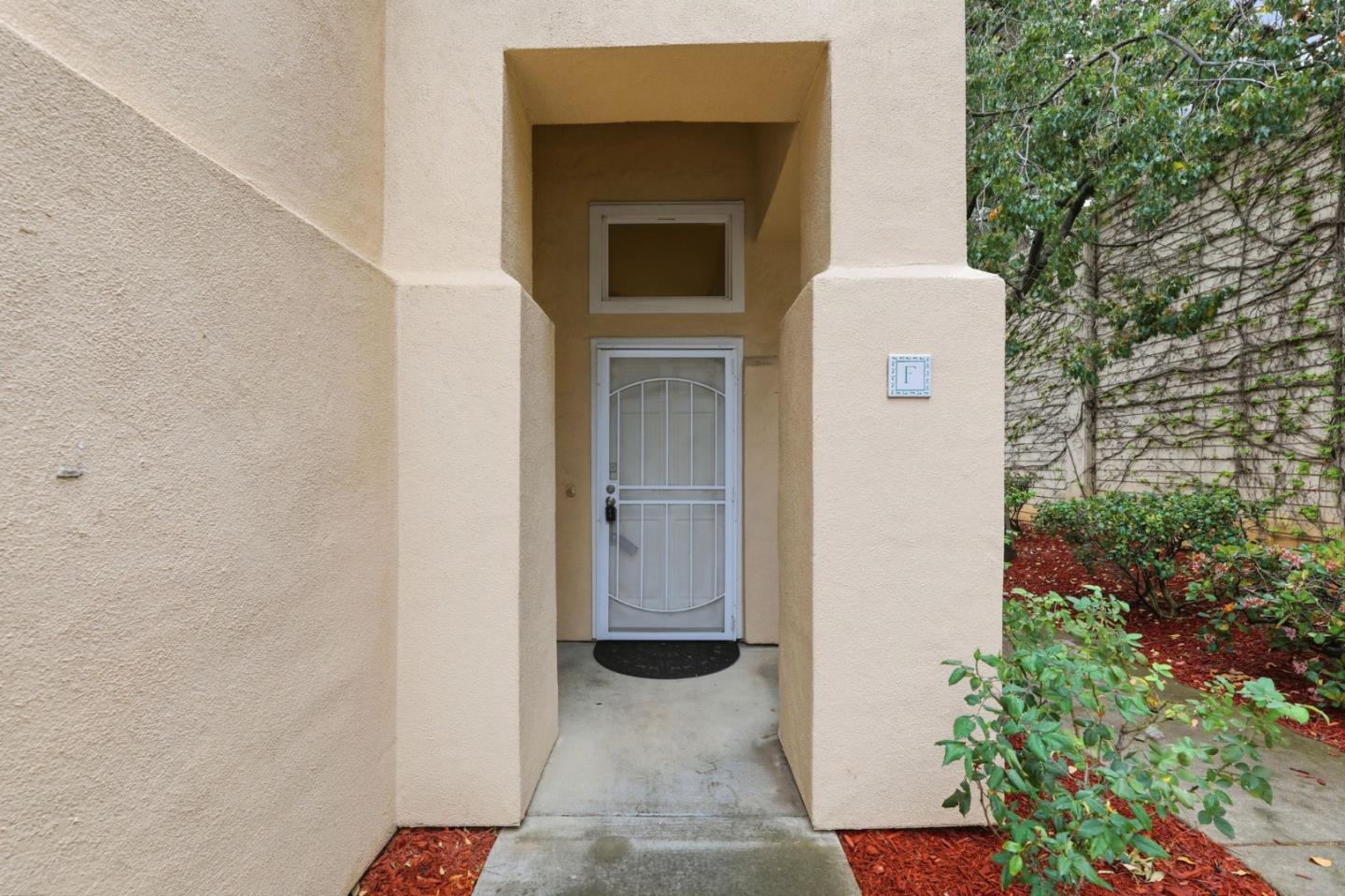 Detail Gallery Image 6 of 37 For 6995 Rodling Dr #F,  San Jose,  CA 95138 - 3 Beds | 3 Baths