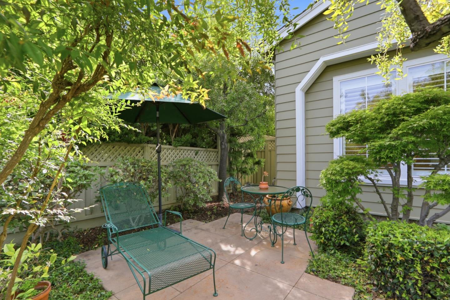 Detail Gallery Image 19 of 26 For 550 Gabilan St, Los Altos,  CA 94022 - 3 Beds | 2/1 Baths