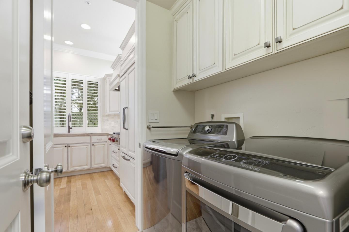 Detail Gallery Image 24 of 26 For 550 Gabilan St, Los Altos,  CA 94022 - 3 Beds | 2/1 Baths